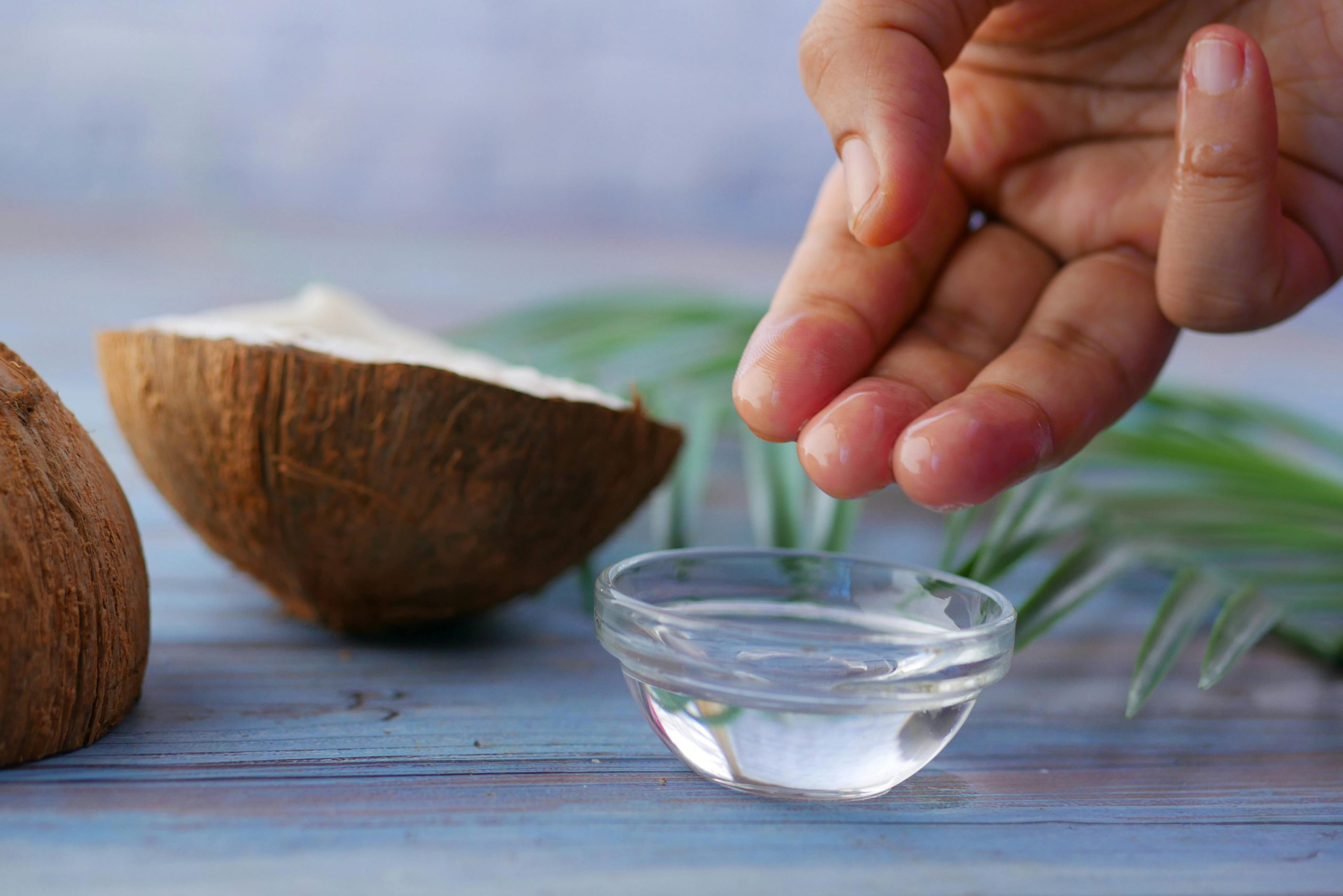 massage à l'huile de coco chaude